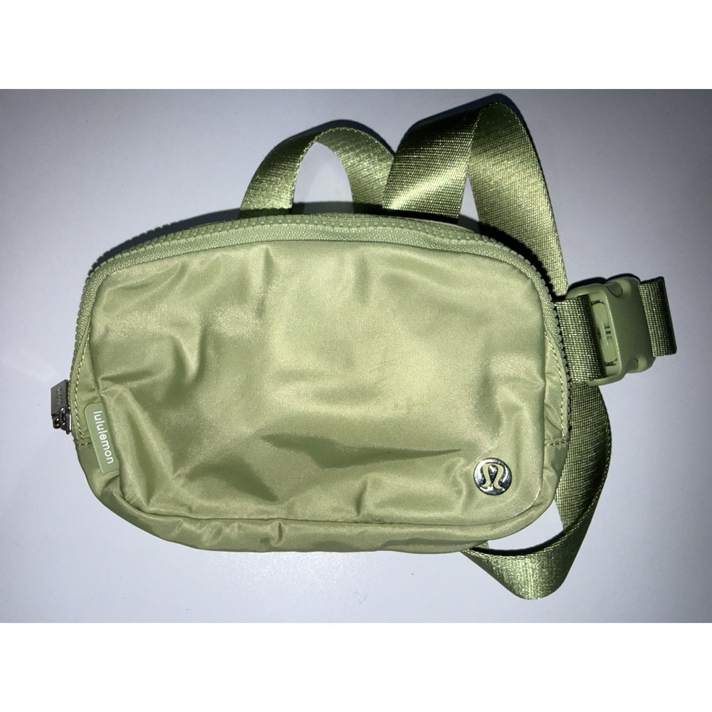 Lululemon Everywear Belt Bag One Size Color Green E